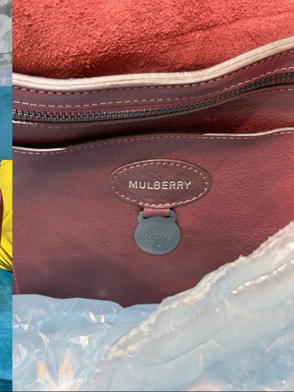 Mulberry Leather Travel Holdall in Burgundy - Picture 6 of 8